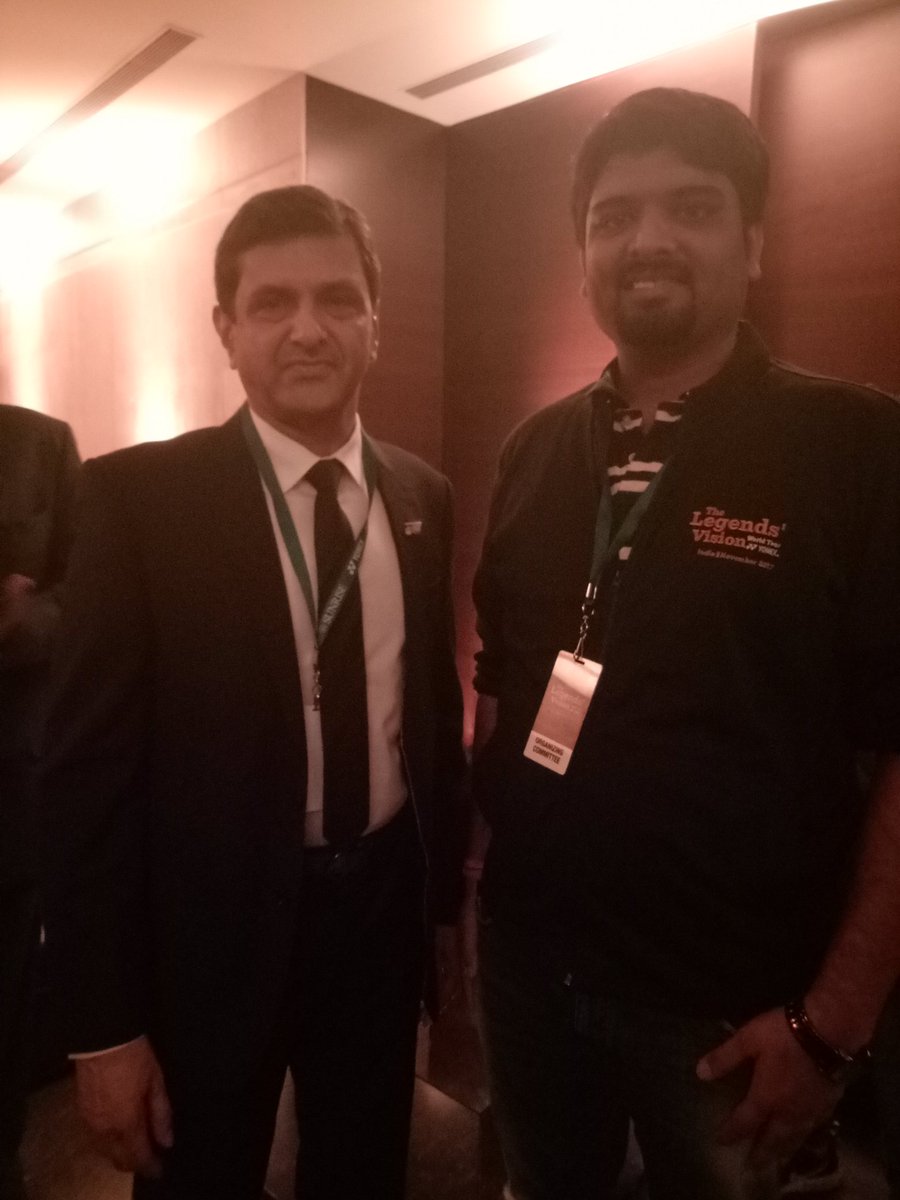 Krunal_Goda's tweet photo. @sripunati @Hyd_Hunters @Pvsindhu1 @isrikanthKidam @sachin_rt @PRANNOYHSPRI @NSaina @saiprneeth92 @GoBadminton @srikidambi #PrakashPadukone
#PeterGade
#PullelaGopichand
#PVSINDHU
#TheLegendsVision https://t.co/iC8bXaMhfa