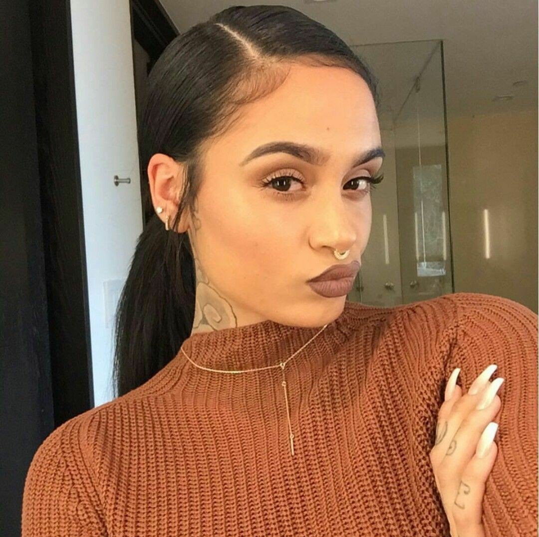 SevynxGabi's tweet photo. "Hello Fall..." 🍁🍂🍁 https://t.co/CTThF6Kxj9