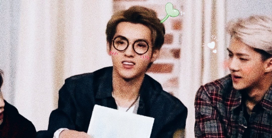 wysoftbot's tweet photo. ↳ #KRISWU #吴亦凡 ༊*·˚ 
⏤ + #Sehun #세훈 *:･ﾟ✧*:･ﾟ✧ https://t.co/t98thUsPk4