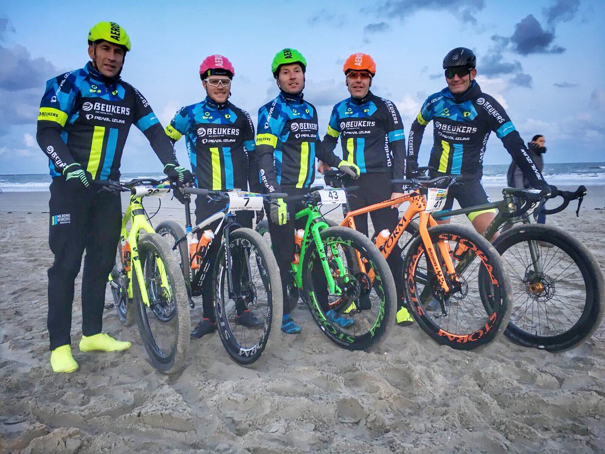 Ze staan er klaar voor! 🚲💨💨💨🏝