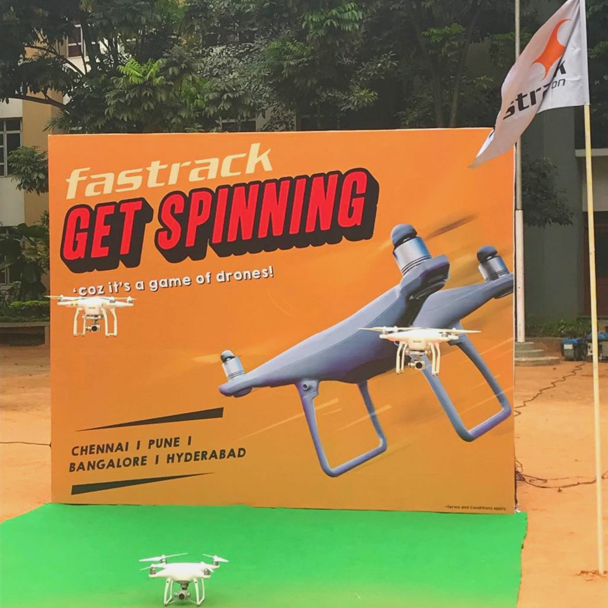 Fastrack's tweet photo. We're taking it up a notch this Sunday and testing out our drone flying skills! #GetSpinning #DroneIt https://t.co/JJ6TbHg24O