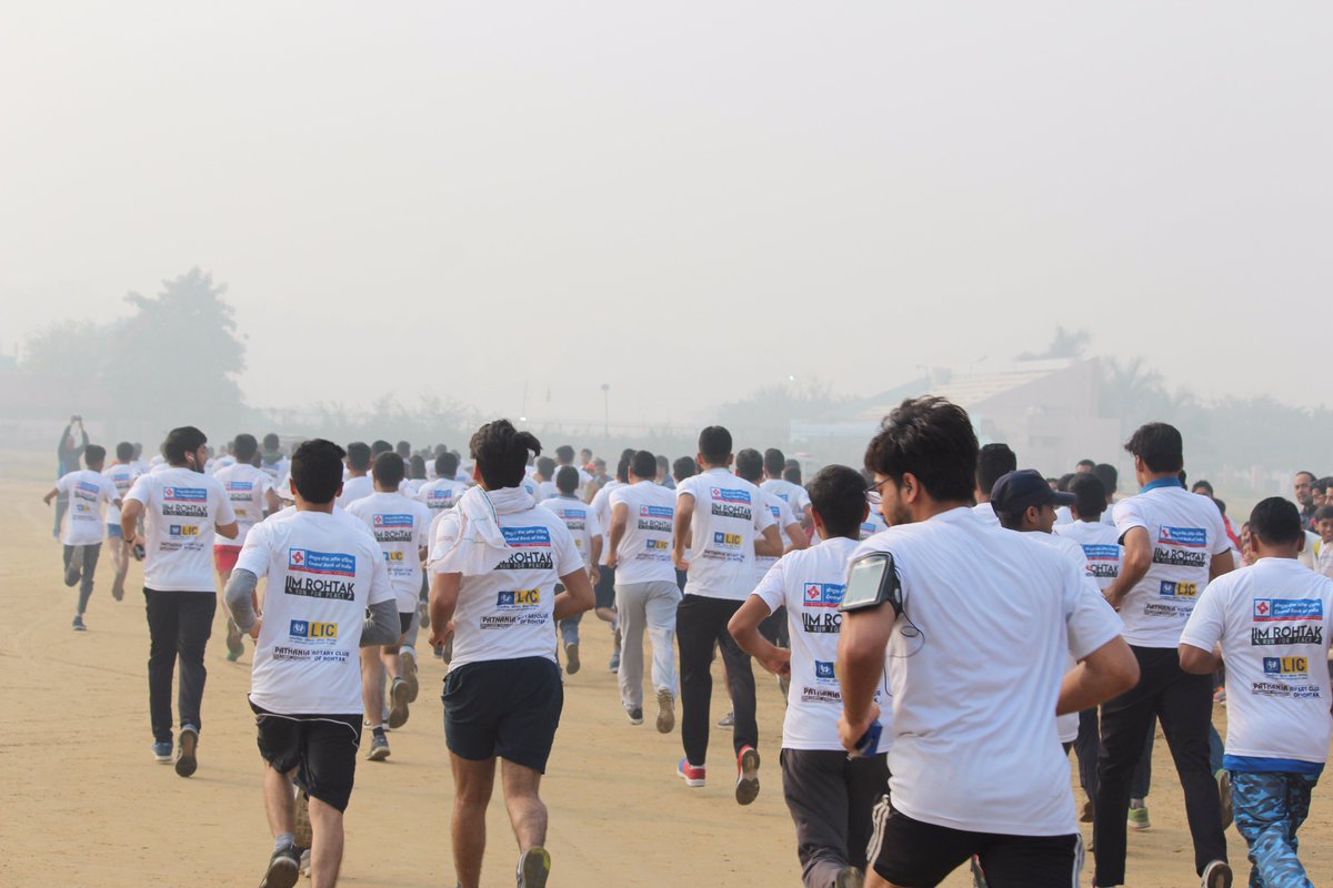 IIMR_Marathon's tweet photo. "An athlete runs with hope in his heart and dreams in his head.” – Emil Zatopek

#IIMRohtak #IIMR #MiniMarathon #RunForPeace https://t.co/tWMQTnHQds