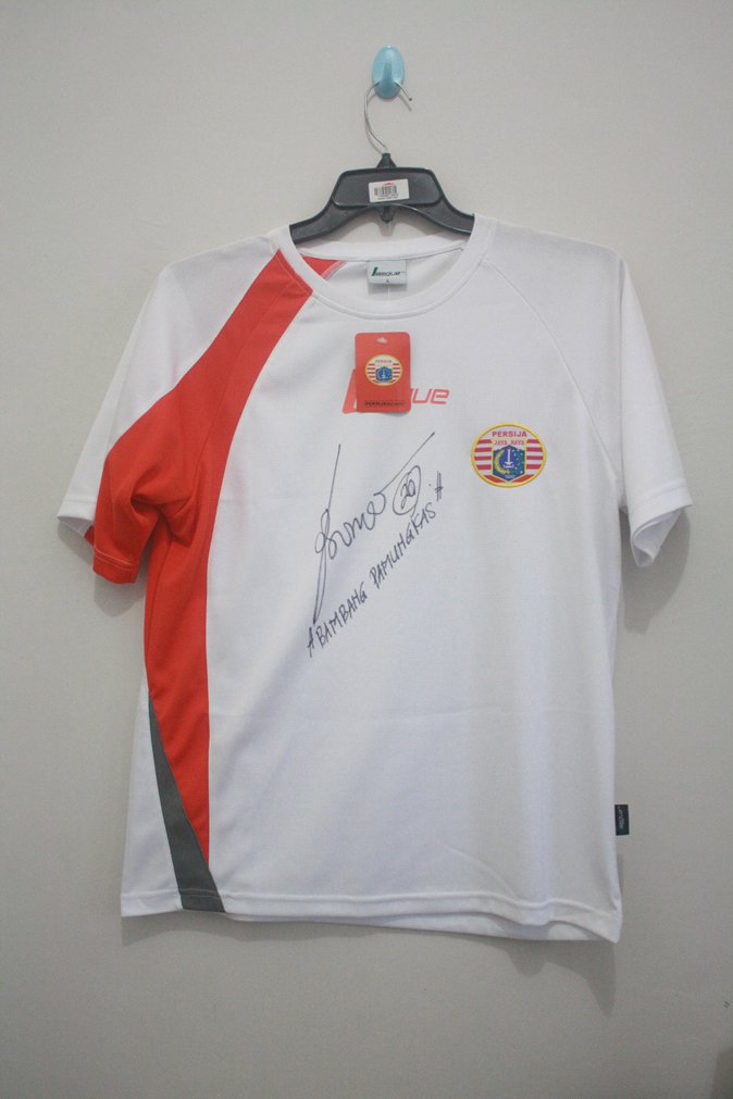 utdfootball's tweet image. #UFA4
Persija Away
Signed BP20
size L
57x70
BNWT
no minus
BIN 800
#UFAuction
