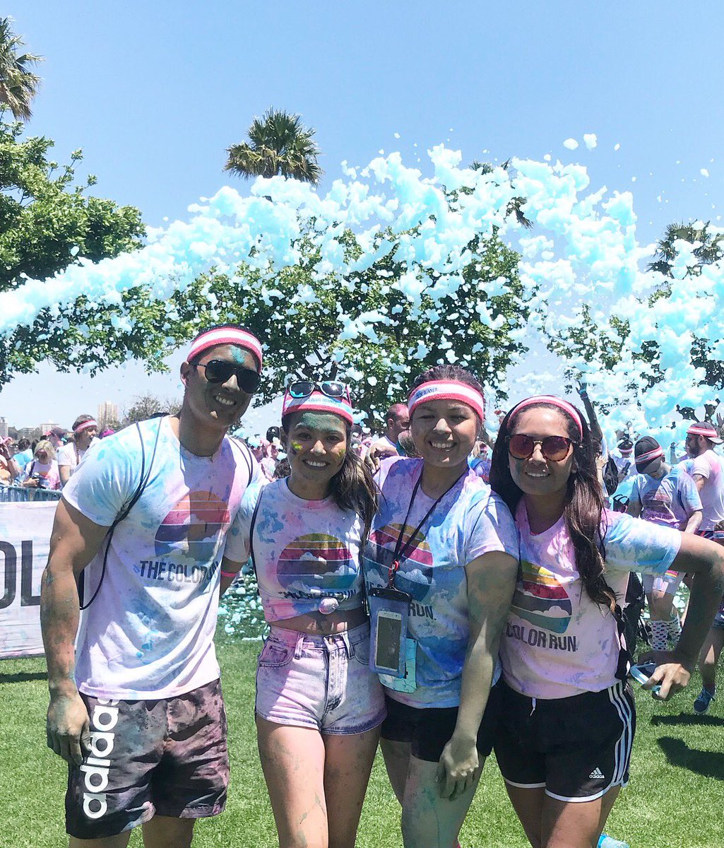 MissLogro's tweet photo. Finished the unicorn run with this one!🦄 
#thecolorrunaus #happiest5k #perth 🌈 https://t.co/41sj1hOmY6
