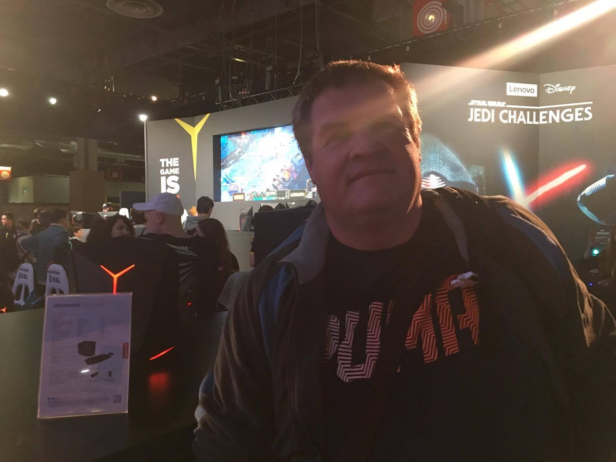 Passiontervu's tweet photo. #LegionPGW  allez on essaye un max de #rt @lenovofr #PGW2017 https://t.co/BI2UpNVIVr