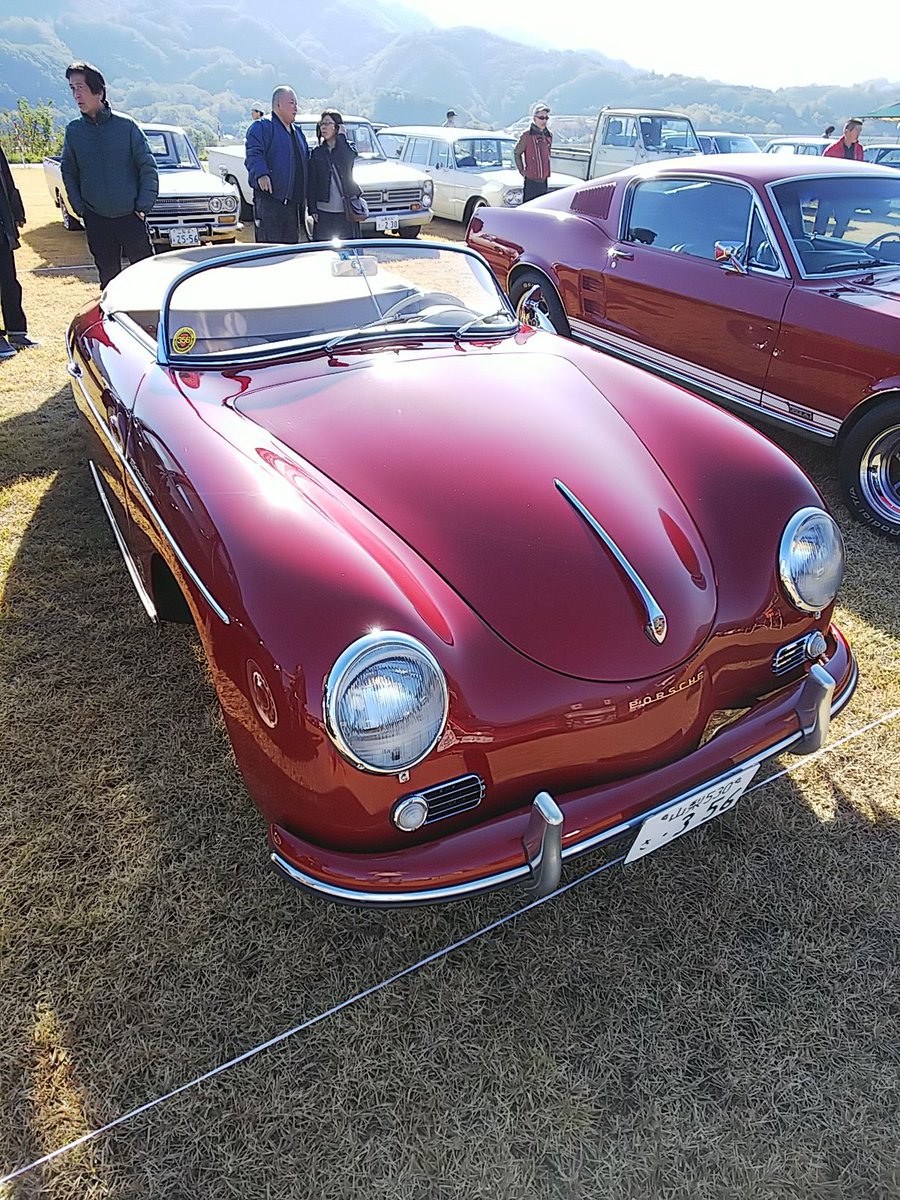 耐久で肉焼くと Su Twitter 旧車会 朝イチで行った旧車会 国産車 外車50年代 70年代がいっぱい来てました スピードスターが格好良かった 乗ってみたいわぁ