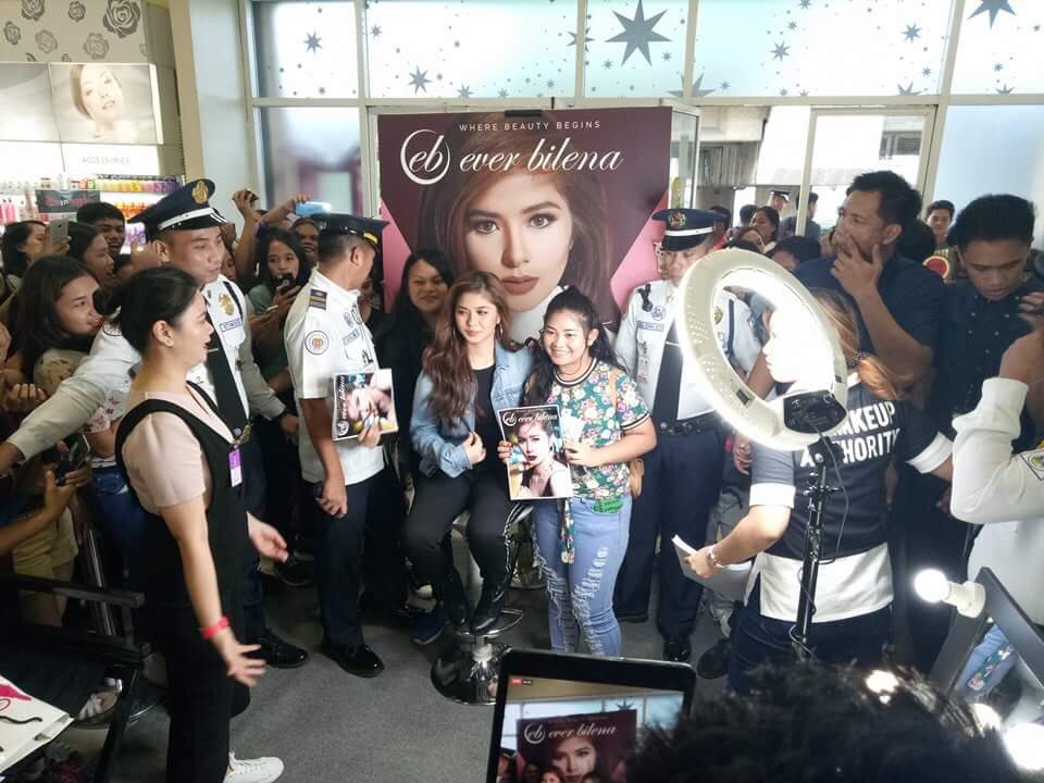 vroom_____'s tweet photo. Dumating na sa #EBSecretsOut Mall Tour si @iamAndalioLoisa
LOISA EverBilenaMalltour @EverBilenaPH https://t.co/1LiDPk5UTN