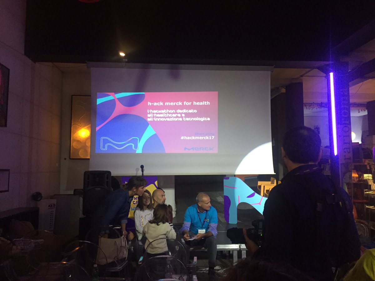 paginemediche's tweet photo. In attesa dei vincitori dell'#hackmerck17 #merck4health https://t.co/A6KVfKClAG