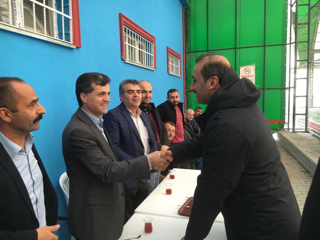 avcilarakparti's tweet photo. Tokat Zile Uzunöz Köyü Futbol Turnuvasına Bşk @tepealiburak İle Katıldık. @RT_Erdogan @mustafaatas @HARUNKARACA1 @erkankandemir @tokkon https://t.co/Ft3LPNGaZ7