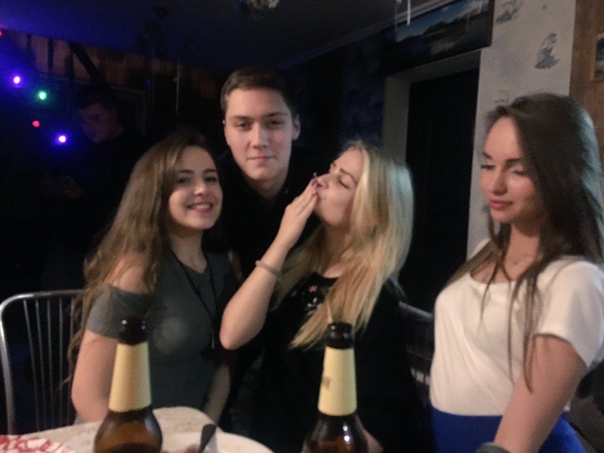 Ritter2601's tweet photo. Мало фоток, но зато очень много эмоций😻 спасибо всем😈🤘🏻👼🏼❤️ https://t.co/yfmT5MG7lT