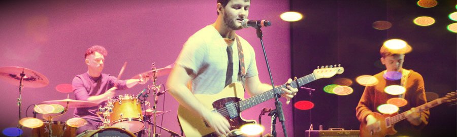 rawrampmag's tweet photo. AUTUMN LIVE LOUNGE Review for #NumberFiveProject @acm_uk #electrictheatreguildford… https://t.co/rQf8XvsUFU https://t.co/Ocl4Mn5wR1