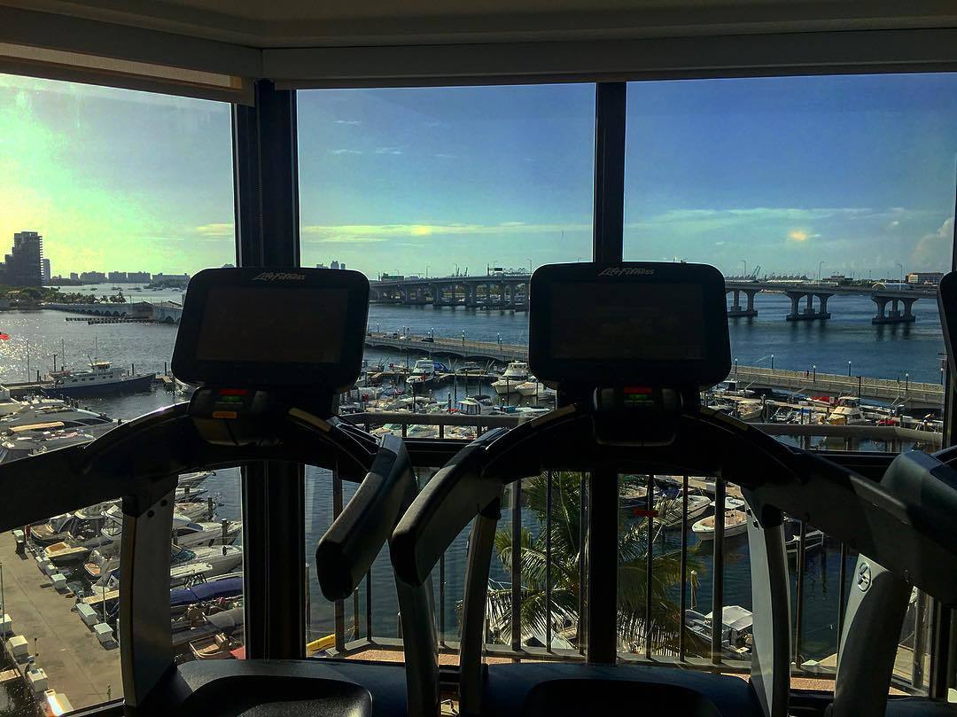 Run towards this perfect view. #MarriottBiscayneBay

📷: fghospitality