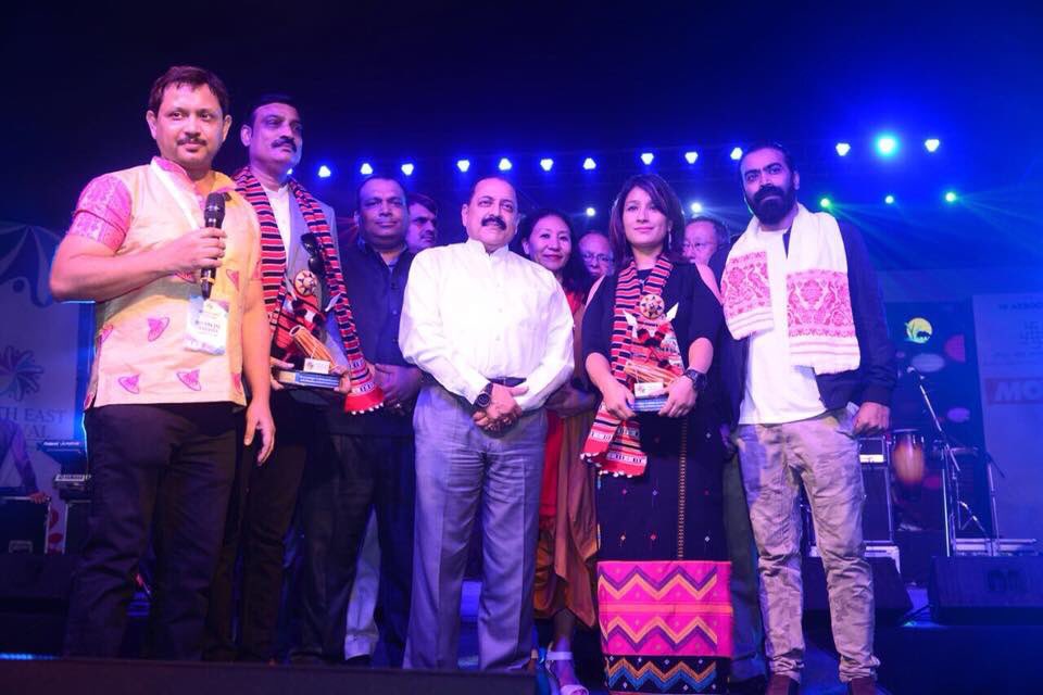 ronnielahiri's tweet photo. Honored to be sharing stage with achievers from north east . #NorthEastFestival #Delhi https://t.co/xtZ0g5SDfD
