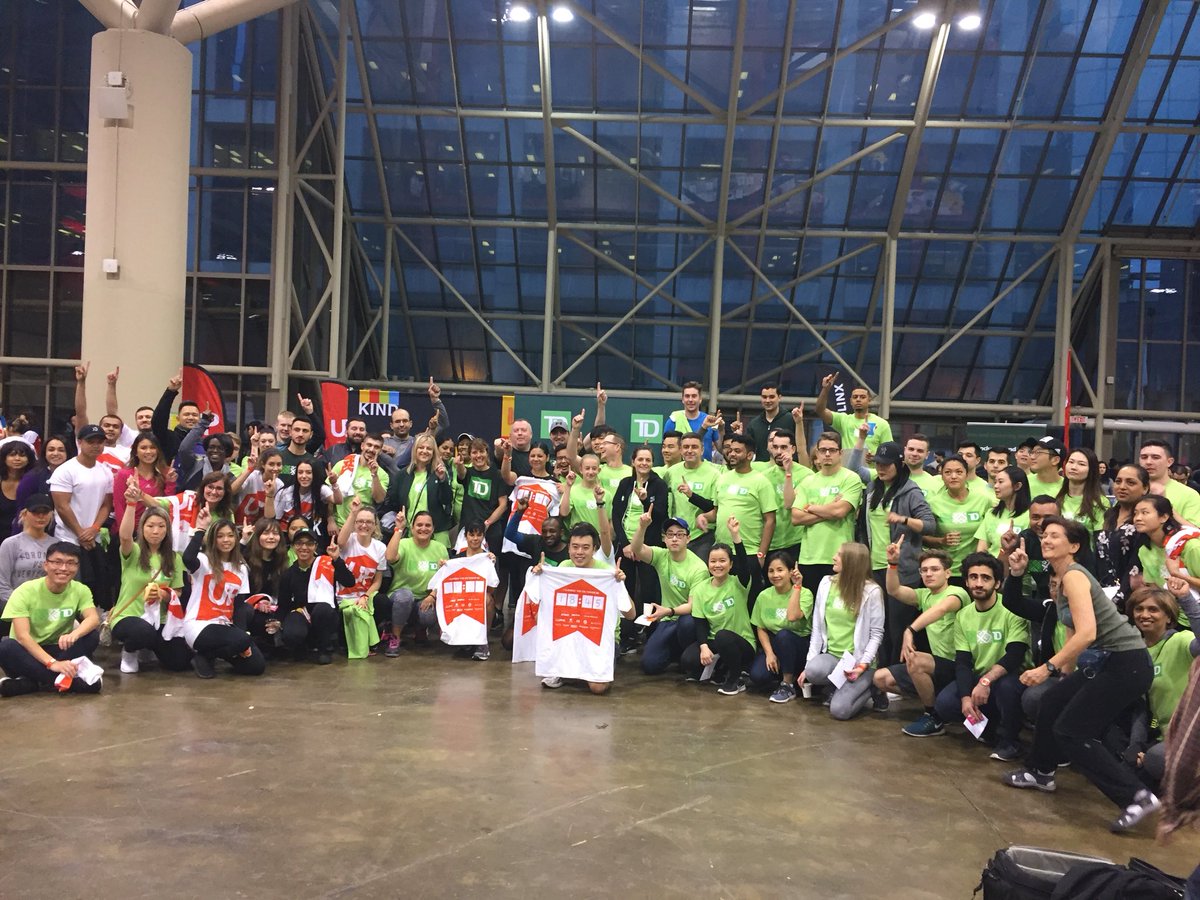We did it!!!💚TD comes 2gether! 1776 steps #UP4COMMUNITY❤️<a href="/unitedwaytyr/">Pedro Cardoso</a> <a href="/TD_Uptown/">TD_Uptown</a> <a href="/NHenriques_TD/">Nelson Henriques</a> @AIacobelli_TD