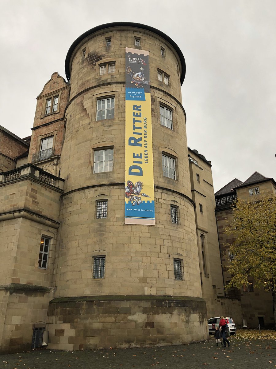 smaek_muc's tweet photo. Die nächsten Tage melden wir uns aus dem @LMWStuttgart von der Jahrestagung des BVMP #offeneshaus
Das Wetter ist ausbaufähig 🌧 https://t.co/Z1HTmNyx5c