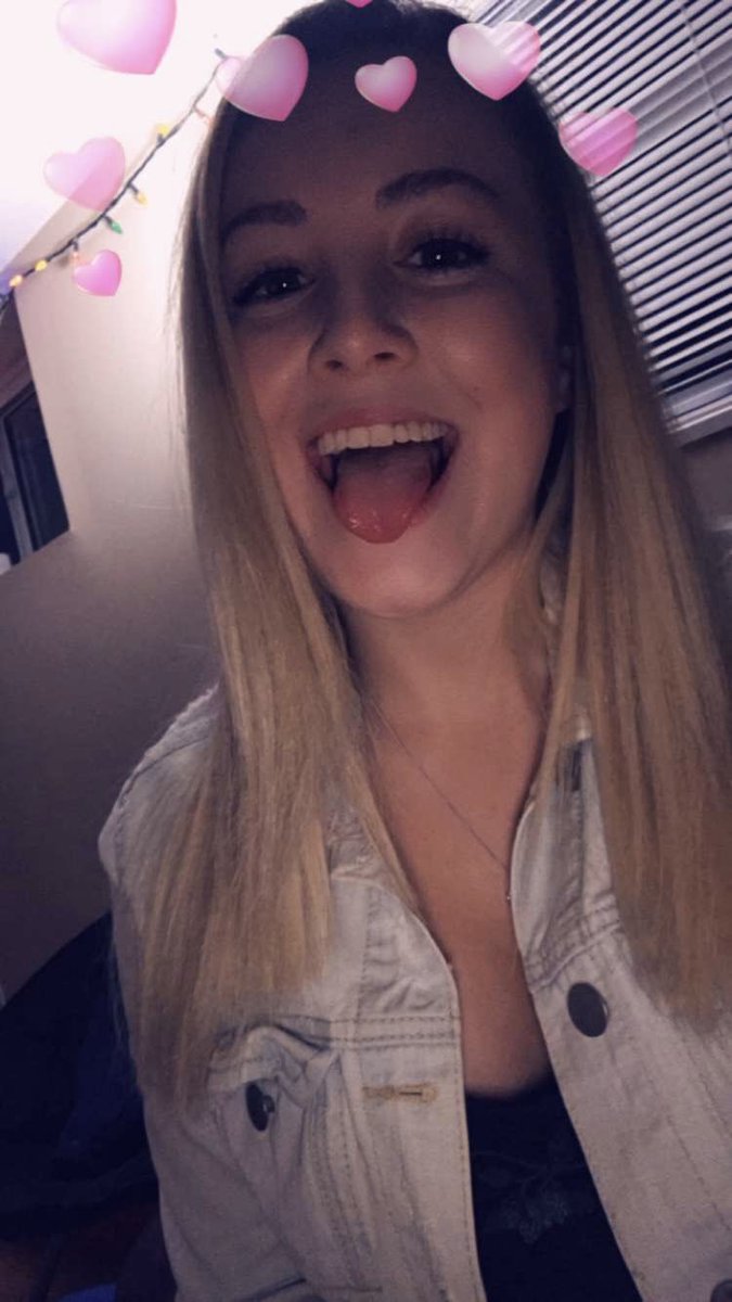 dust_101's tweet photo. Happy 20th birthday beautiful!!! 🎈🎉🎁 @sarahbarone14 https://t.co/V8mf5Qcr2I