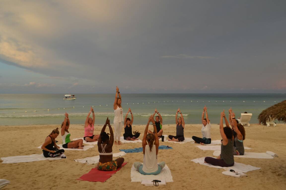 VisitJamaicaNow's tweet image. Namaste in paradise @SEJAEvent #visitjamaica #negril #jamaica #yoga