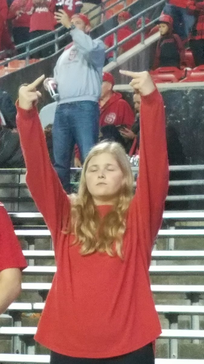 k9kayaks's tweet photo. @ClemsonTom Apparently itβs contagious #SignLanguage for the #WolfPackFans https://t.co/0tXnRuJBBY