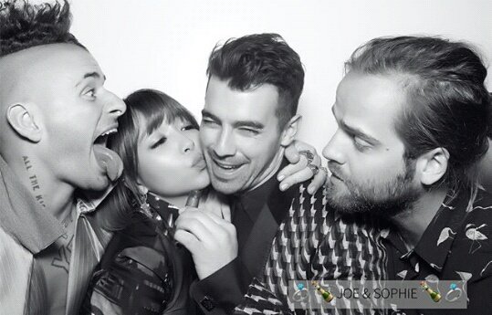 dnce_SP's tweet photo. My faves 💙 https://t.co/BYyuoKXBHr