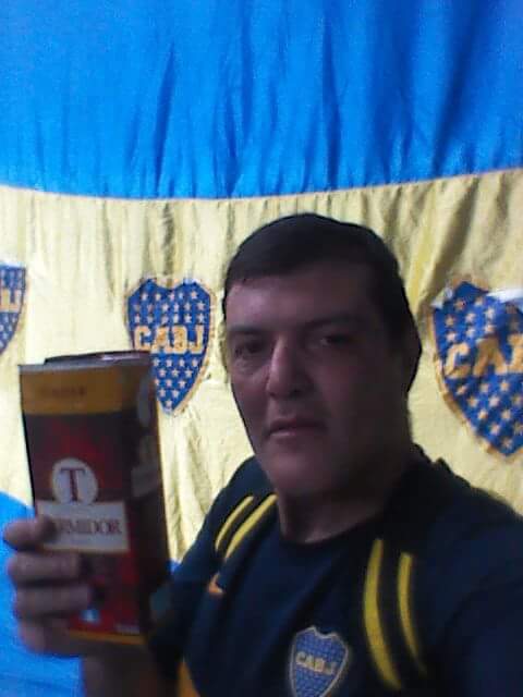 MiguelAngCap's tweet photo. #SuperclasicoTN
Tomando vino ATR. https://t.co/qFxxeYDlqy