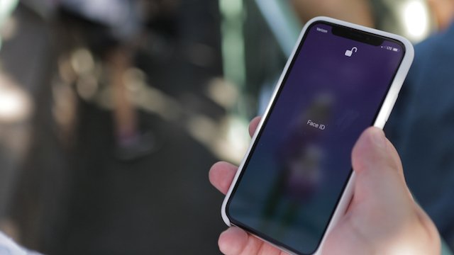 Ai_technology's tweet image. A closer look at the capabilities and risks of iPhone X face mapping #iPhone #Apple #contextualcomputing goo.gl/eXeDfL