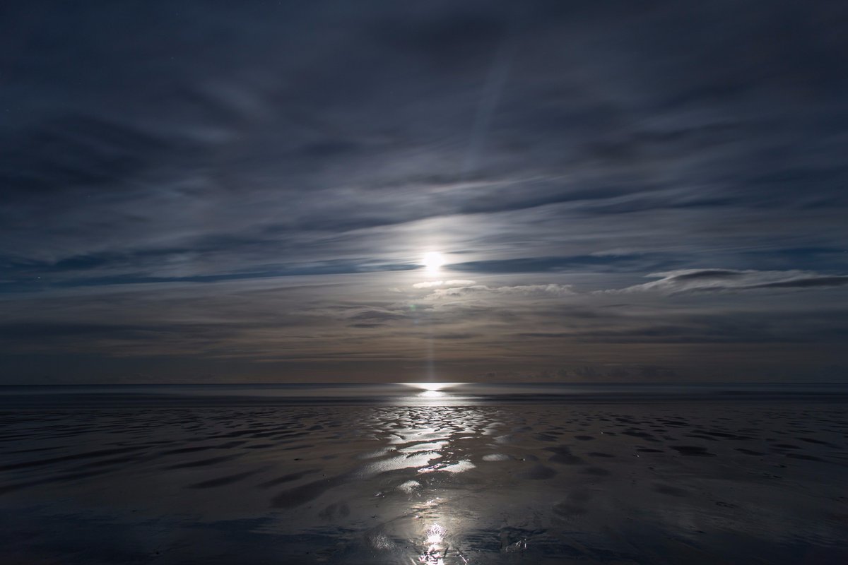 A colourful Moonrise from Druridge Bay in beautiful Northumberland, UK. #StormHour #ThePhotoHour #Northumberland