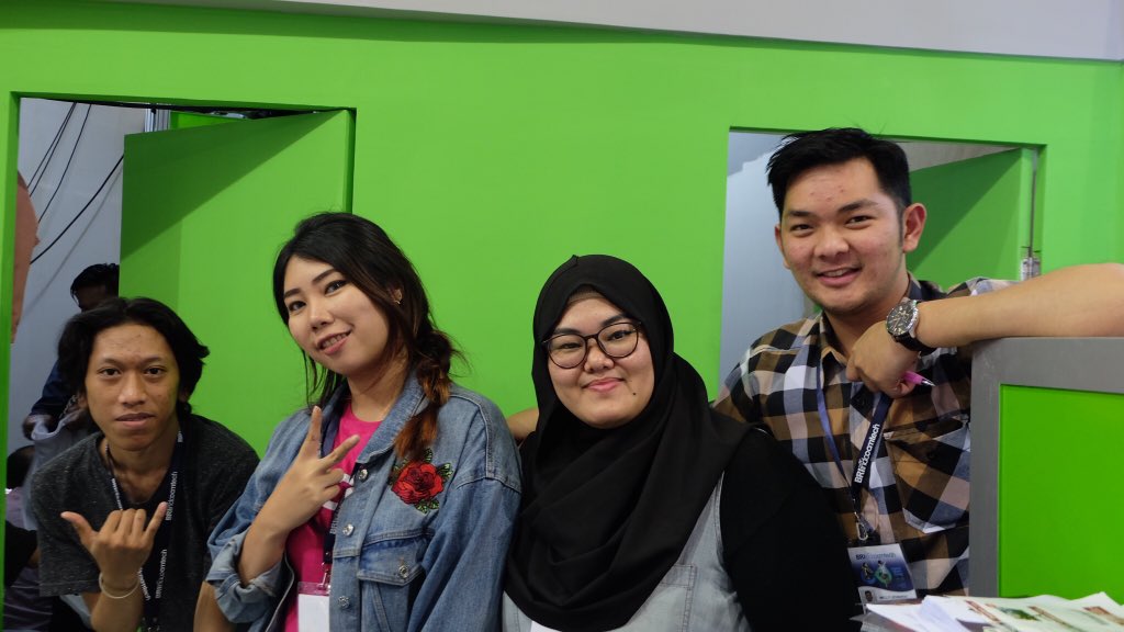 acerID's tweet photo. Buruan ke booth Acer dan dapatkan cicilan 0% serta cashback up to 1.2jt menggunakan CC/Debit BRI! #Indocomtech2017 https://t.co/gaMPc7ZlGL