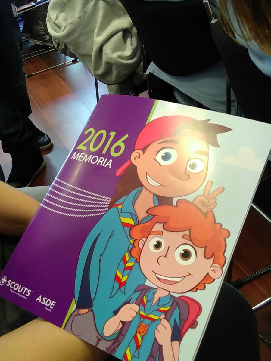493Azimut's tweet photo. Estamos de #AsambleaScoutRegional y mirad a quién nos hemos encontrado dentro de la memoria de @scout_es 2016 :) https://t.co/SpELt1rBpm