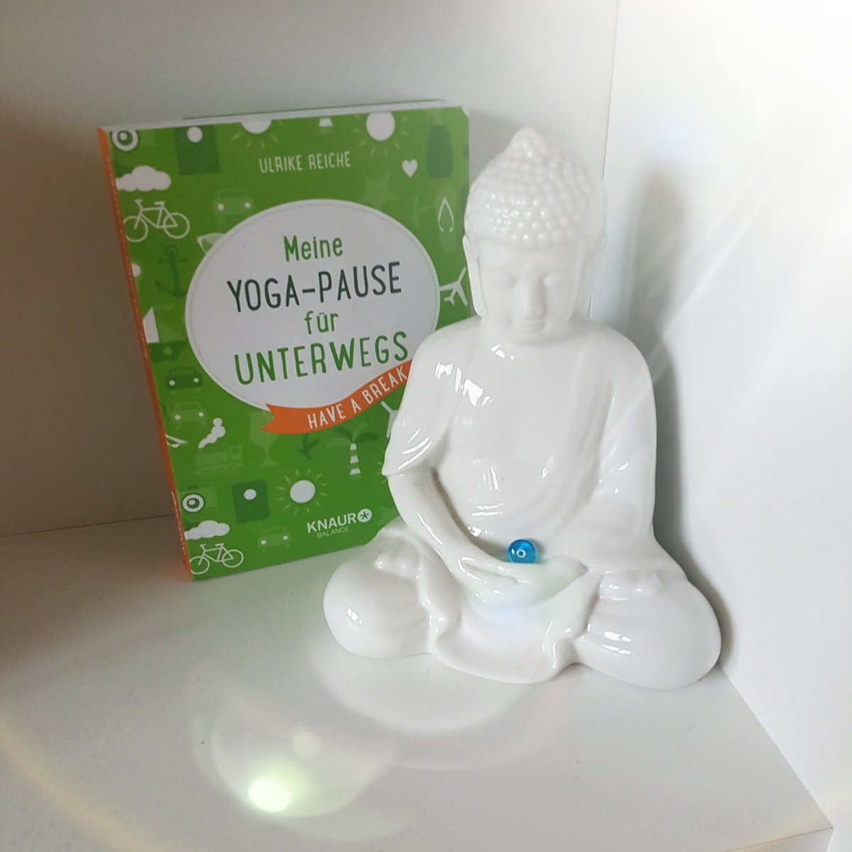 Kleine Pause gefällig?
Charliesbuecher.blogspot.de 

Schönen Sonntag 💖