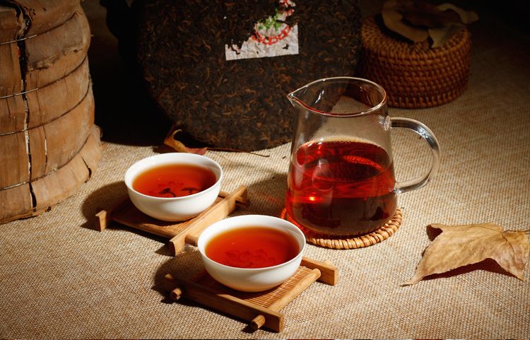 Pu erh thee is gezond! Maar hoeveel moet je drinken? teasenz.nl/chinese-thee/p… #puerhtheegezond