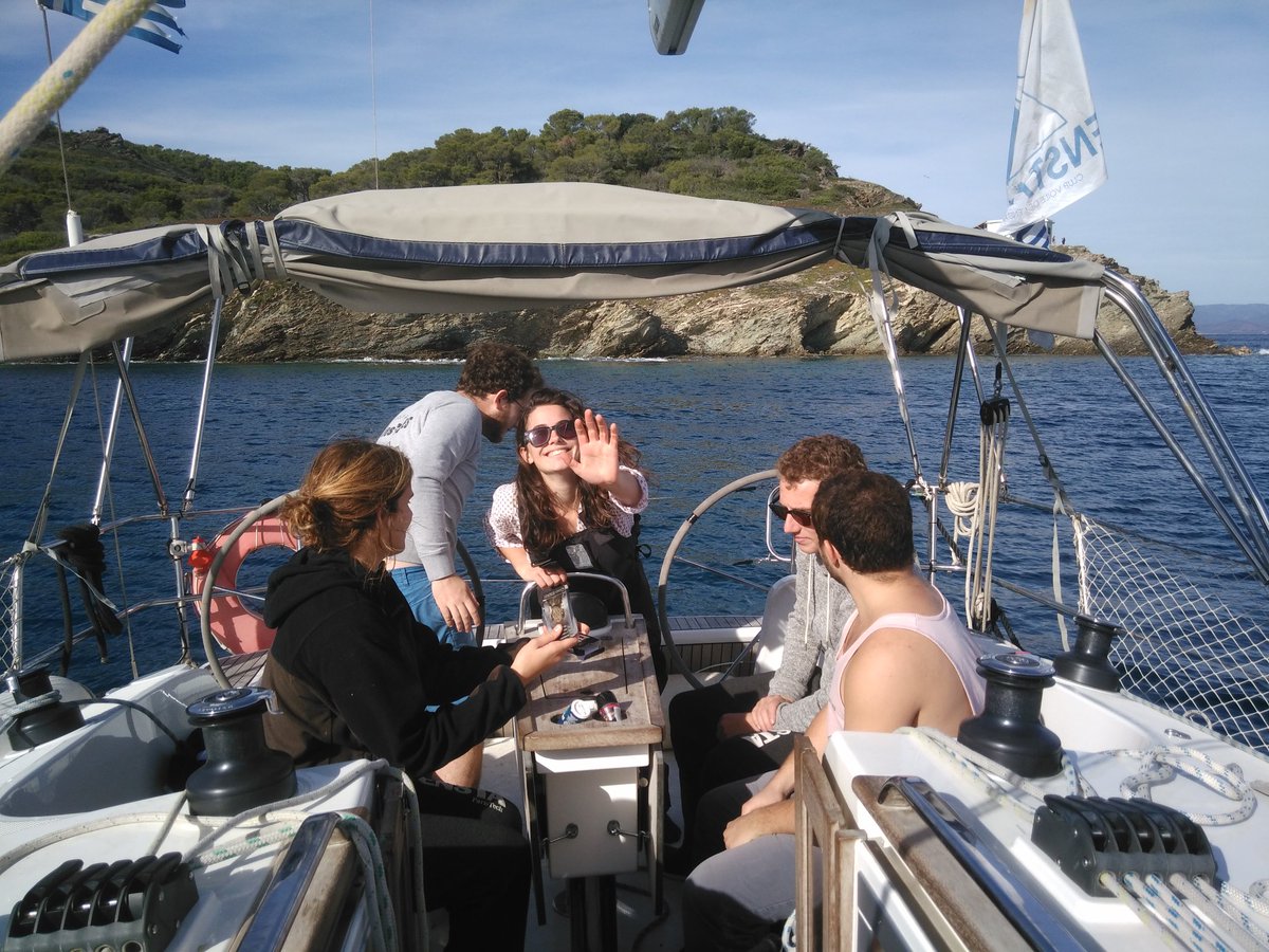 ENSTAQUET's tweet photo. Hier: fin de la magnifique semaine de #croisière de l'@ENSTAQUET, sous le soleil de Méditerranée ! On attend déjà la prochaine édition ;) https://t.co/JWFeUptRI9