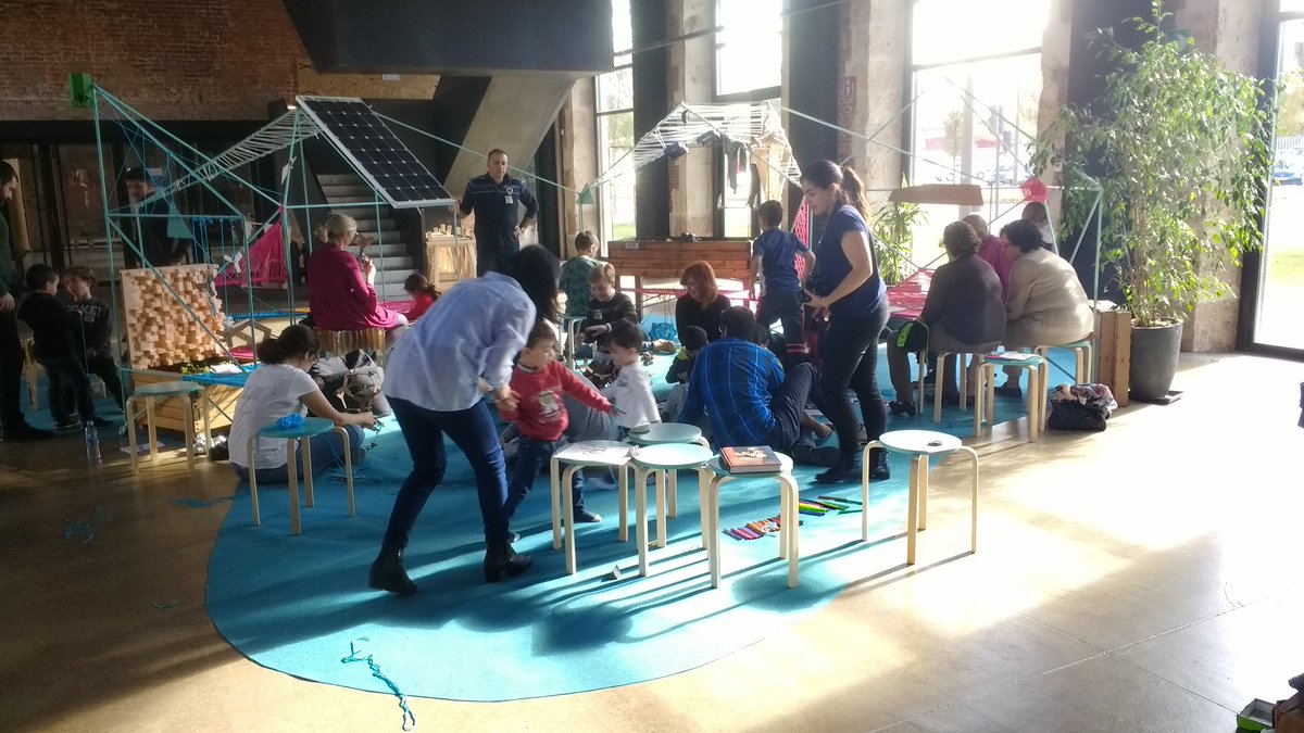 desdevic's tweet photo. Con el taller de #juguetecolaborativo de @AJOtaller finaliza #TecnologiasCiudadanas en #Burgos Buscando nuevas ubicaciones para #Caseando! https://t.co/sgBp9FmiKr