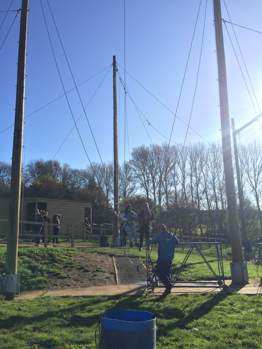 enactusglasgow's tweet photo. Nothing builds team trust like being swung from 15m! #TW2017 #EnactusUK https://t.co/2XyBiMXUOG