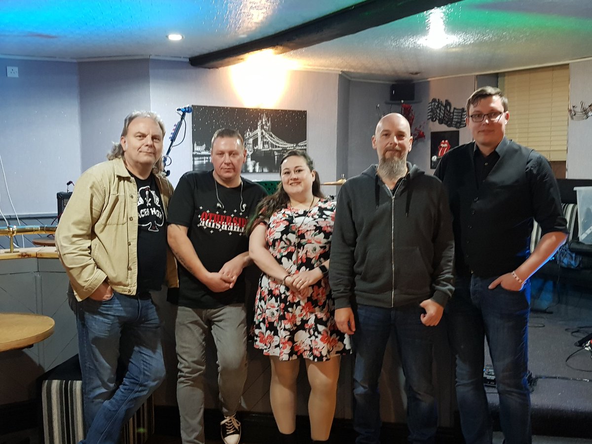 OthersideWales's tweet photo. Great gig at The Castle last night. We rocked the joint! #otherside #coverband #guitar #bass #mapex #shure #fender #livemusic https://t.co/QQIvo963e7