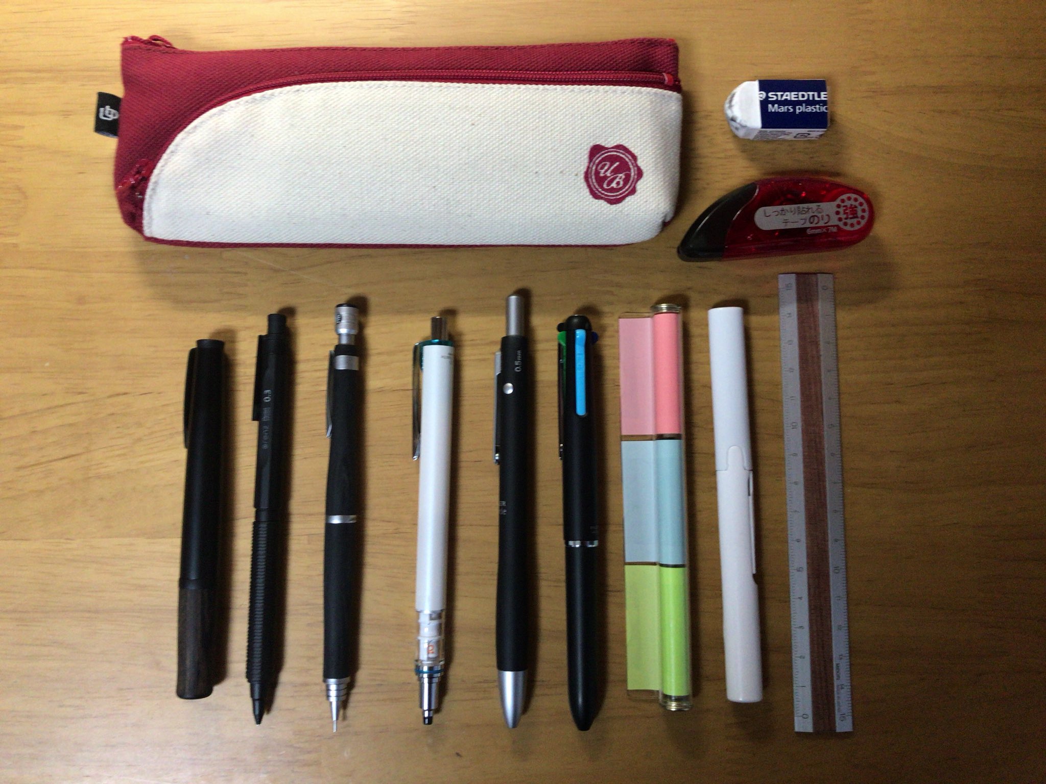 裏切り者 文房具 ユナイテッドビーズ ラインペンケース 実用性重視 クルトガ入れると 新鮮な感じして良き 笑 筆箱紹介