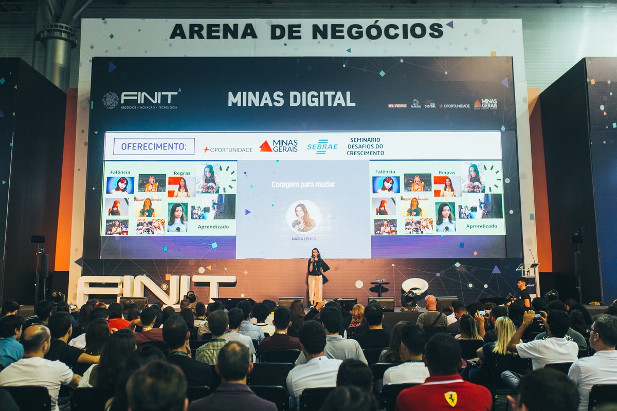 MAIRAVLEMOS's tweet image. Palestra de ontem! 😃 Uma honra falar sobre autoconhecimento, mudanças e empreendedorismo! 🤖 #palestra #FINIT2017