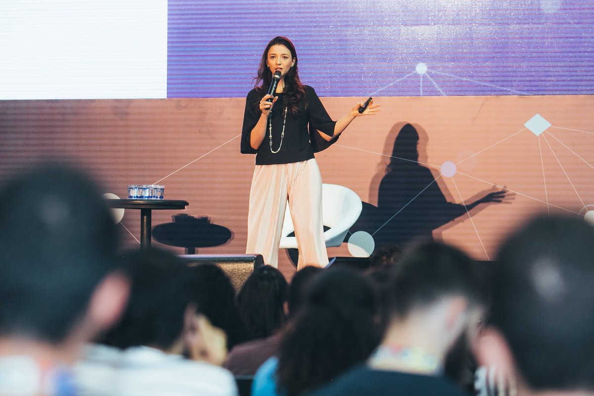 MAIRAVLEMOS's tweet image. Palestra de ontem! 😃 Uma honra falar sobre autoconhecimento, mudanças e empreendedorismo! 🤖 #palestra #FINIT2017