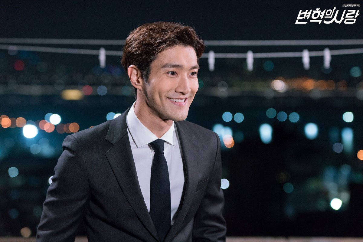 [HD PIC] 171105 tvN Naver Update - Siwon looks neat and stunning in a suit, as always! [3P]