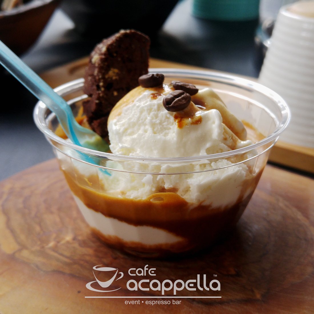 CafeAcappella's tweet photo. Here's one for your guests. #Affogato #CafeAcappella #espressobar #catering https://t.co/8HiACieDPC