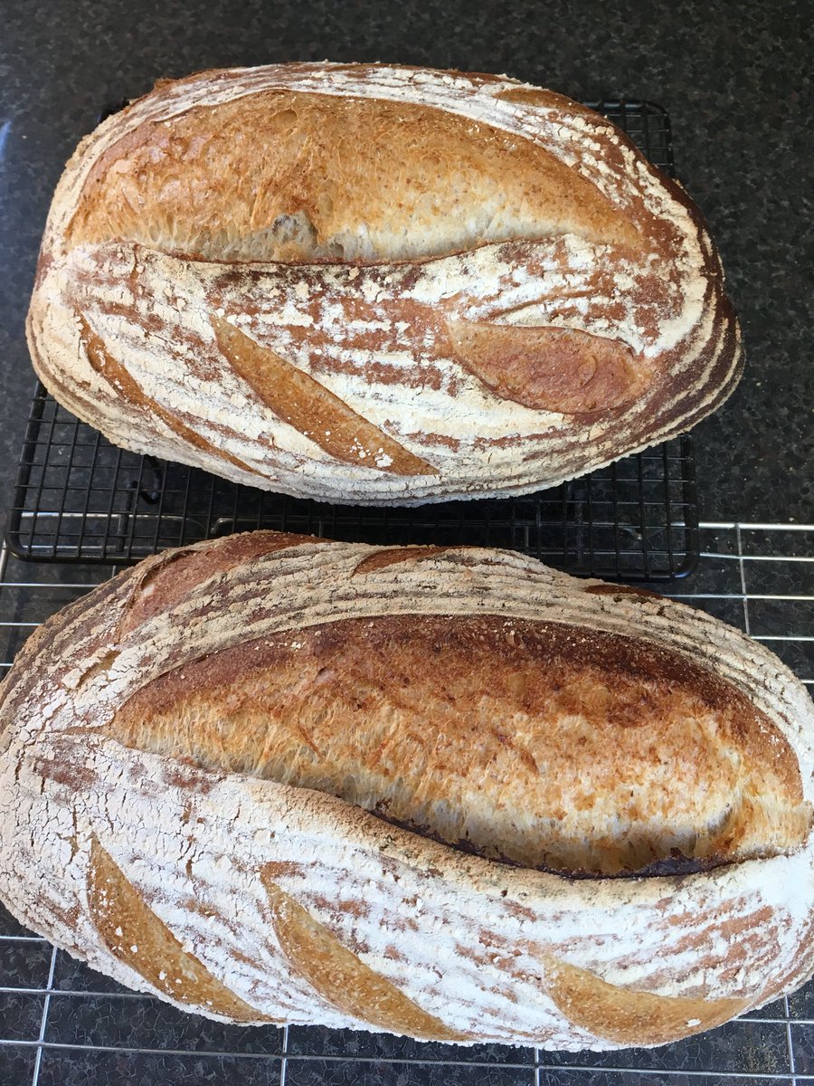 BreadCrusader's tweet photo. Baked and cooling #RealBread. Each loaf 1631 kcal; 6.0% Fat; 78.4% Carbs; 15.6% Protein #HealtyBread 🥖 using @ShiptonMill https://t.co/wCJJ2mm60r