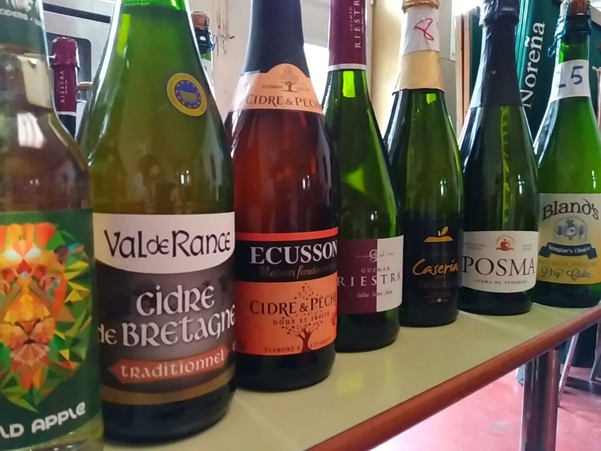 A les 13 hores entamamos la tastia sidres. Oportunidá única pa probar sidres d'Alemania, Francia, Luxemburgo, Canarias y Asturies #Mayada17