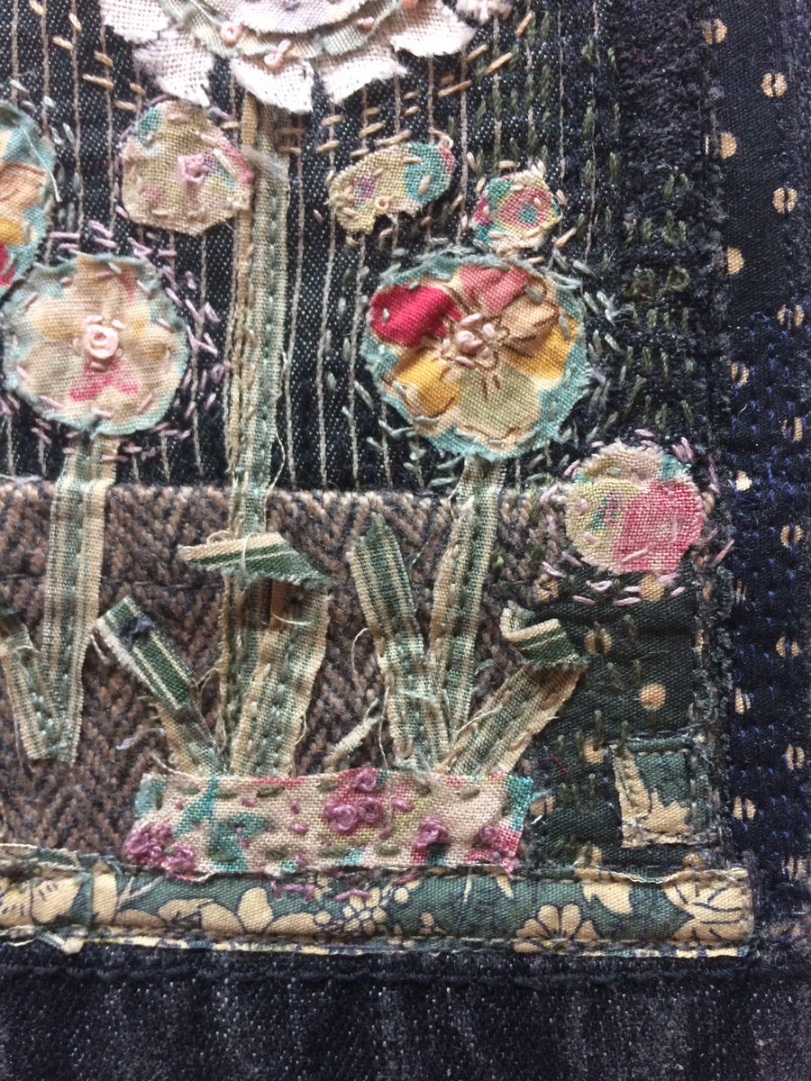 Last day at fabulous show <a href="/madebyhandwales/">Craft Festival Cardiff</a> <a href="/CityHallCardiff/">City Hall Cardiff</a> #textiles#handmade#fibreartwales