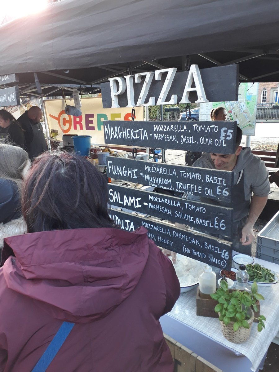 Lunchtime at #knutsford #makersmarket is looking super tasty today!