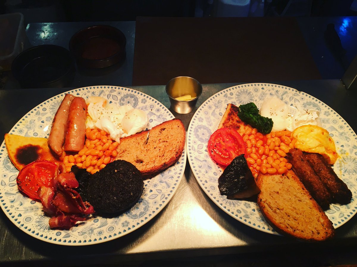 Hungover? Tired? Or just feeling some chillout Sunday vibes? Join us for some #brunchglasgow at #redmondsofdennistoun #eastend #veganbrunch