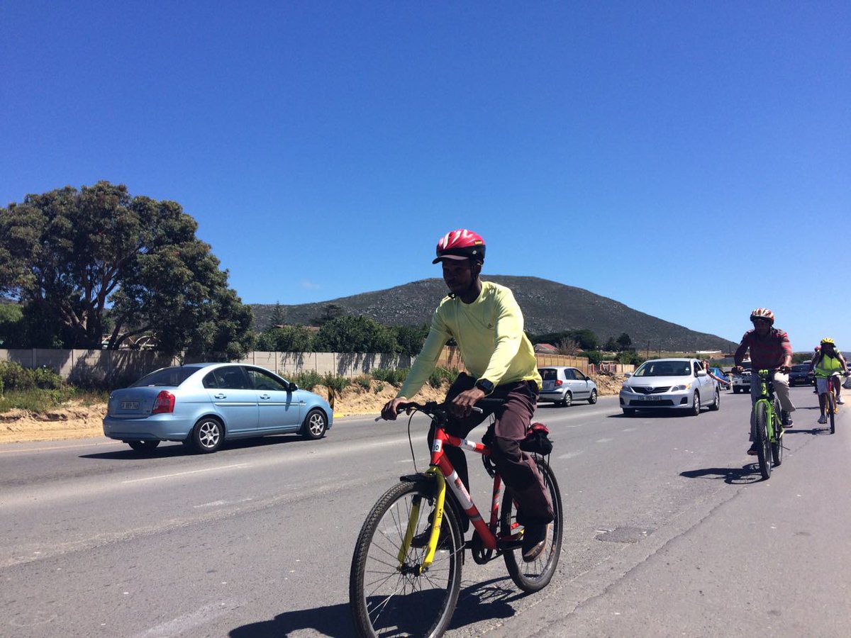 OpenStreetsCT's tweet photo. #Learn2cycle &amp; #bike2train wrap up with a cycle ride from Masi to #Fishoek Station @PedalPowerPPA @BENBikes_SA @NedbankGreen @rideyourcity https://t.co/oAvQRTOIIy