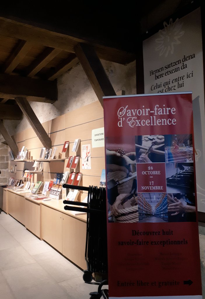 oihanttoa's tweet photo. Savoir-Faire d'excellence  
Belle initiative  @MuseeBasque #Bayonne #Baiona 
Ici le potier Goicoechea #Ossès 
#Ortzaize https://t.co/g1R0CJSf5g
