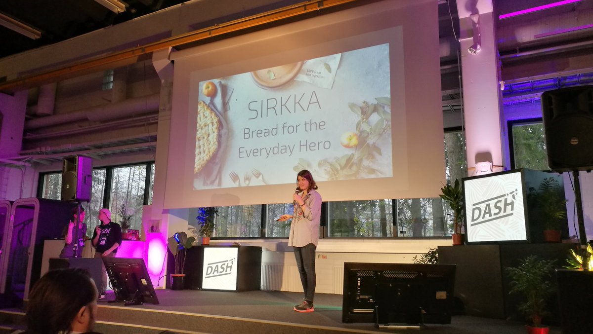 VMRuottinen's tweet image. Our Sirkka on the stage! @FazerSuomi #dashhack #everydayherobread