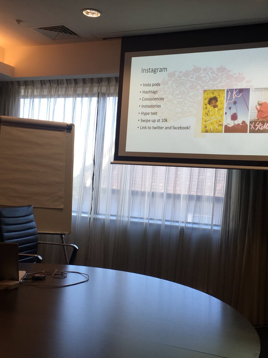 Learning all about #SocialMedia with <a href="/anseoonline/">Anseo-online.ie</a> at <a href="/SheratonAthlone/">Sheraton Athlone</a>! 👍
