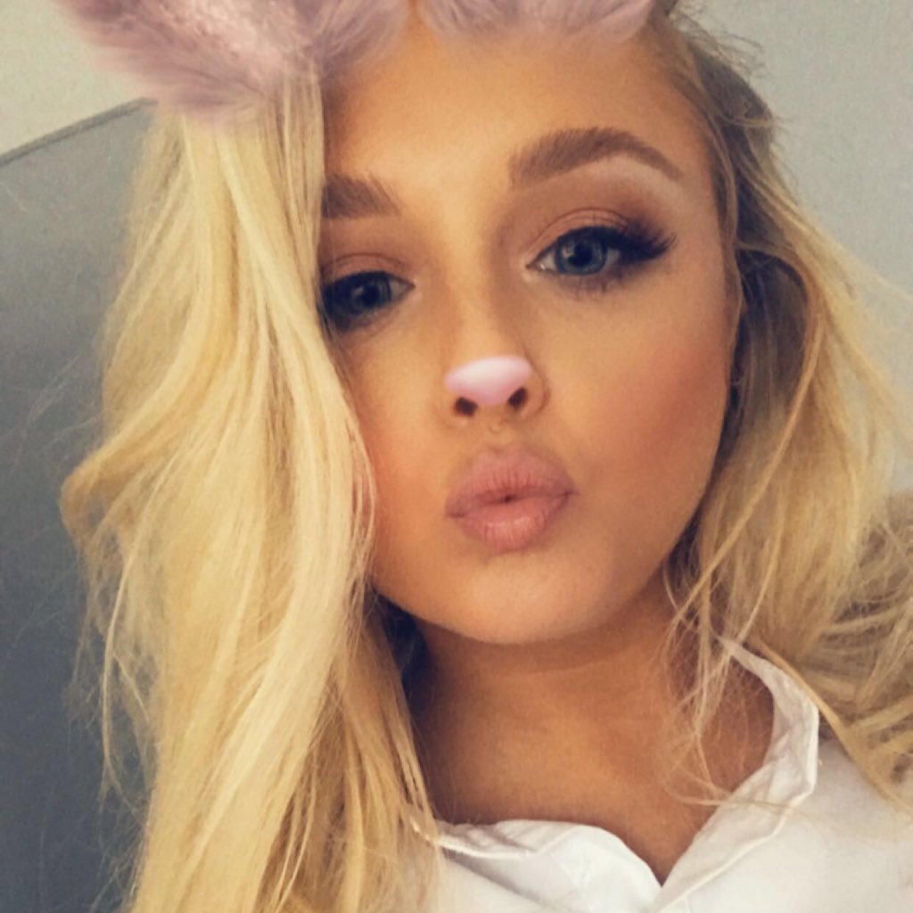 PTKAlexandra's tweet photo. #NewProfilePic https://t.co/BkWNOvM4mo