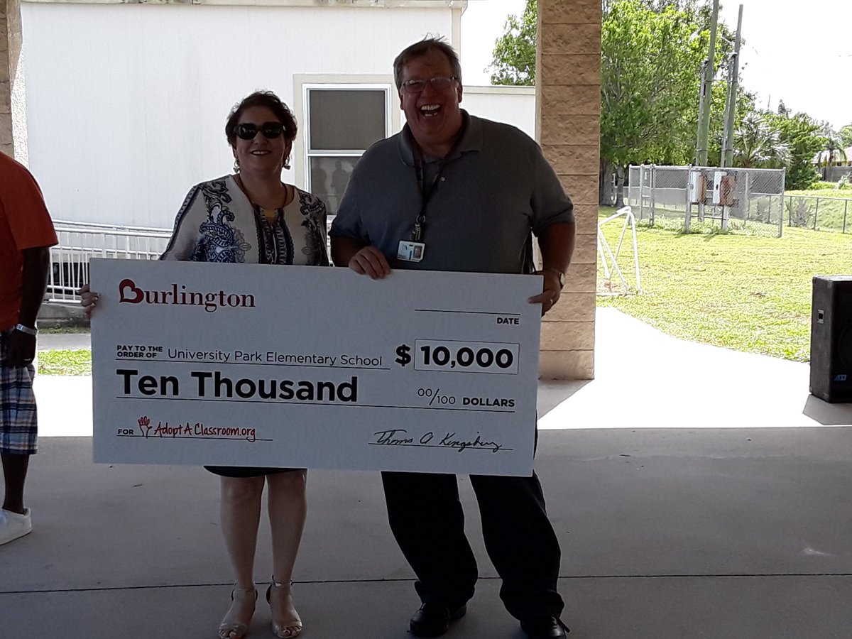 Ana16Diaz's tweet photo. Thanks @Burlington &amp; @Adopt_classroom for your $10K donation to support teaching &amp; learning at our school! #BurlingtonLovesTeachers https://t.co/nftXaLXfeI